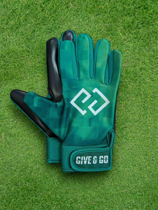 Give & Go Gloves (Green / White)